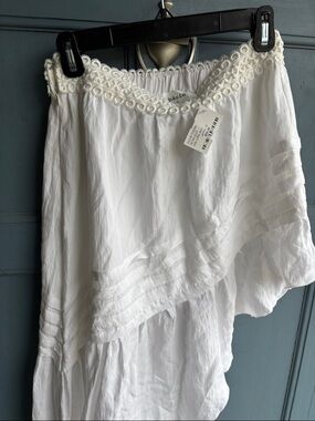 Bacio White Asymmetrical Tiered Skirt with Crochet Trim